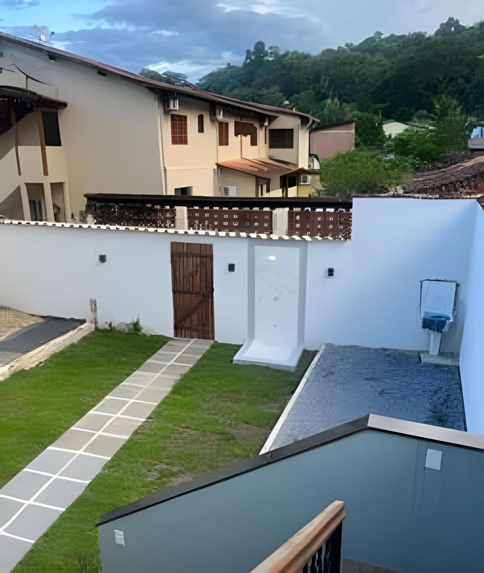 Linda Casa C/ Vista Pro Mar Na Praia Grande Em Parati Esterno foto